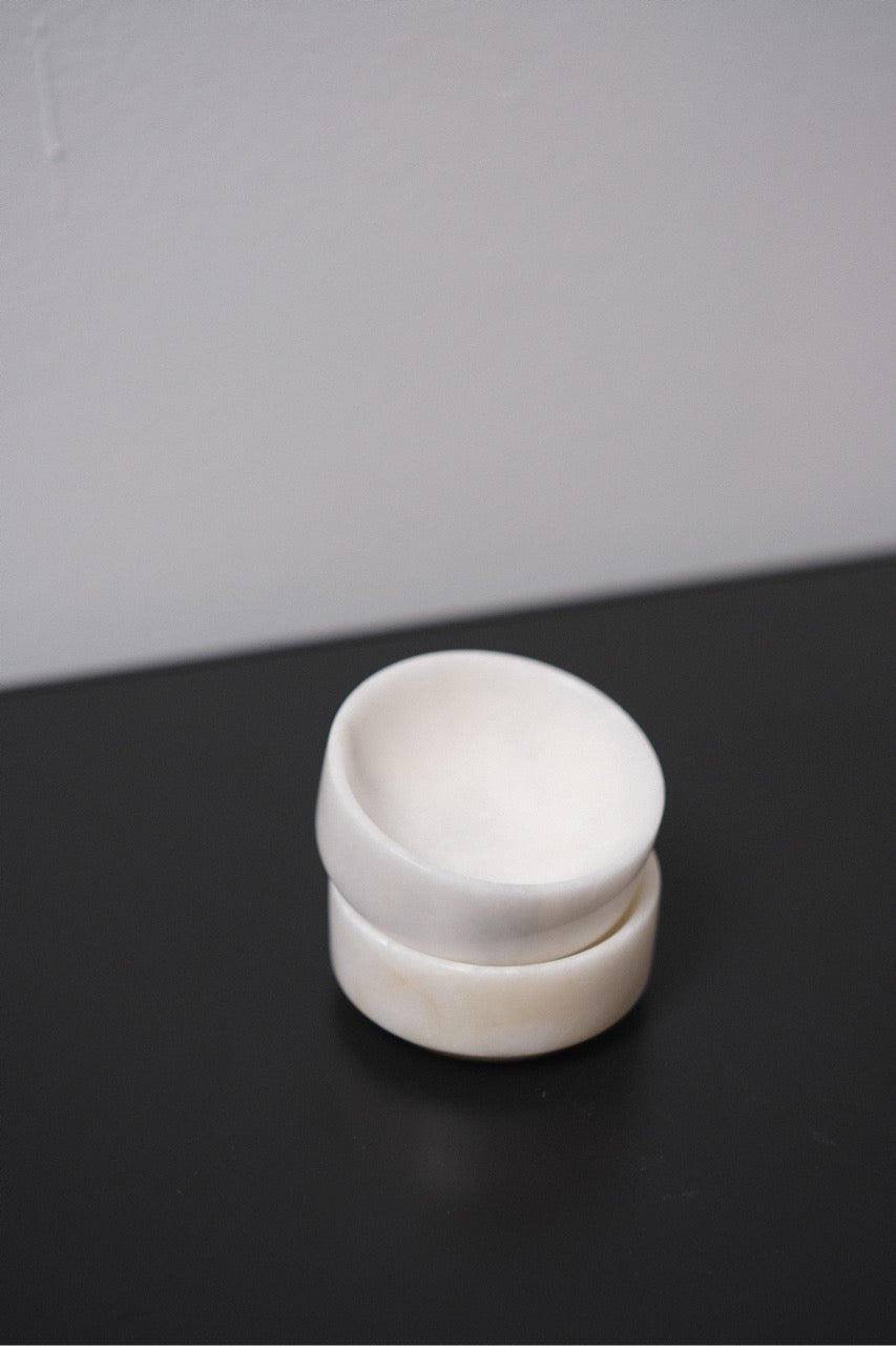 Daisy - Small Marble Bowl - Set of Two